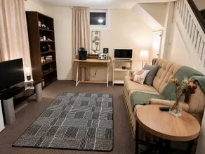 Cozy Basement Retreat in Bancroft - Wohnzimmer
