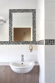 Antoinette Hotel Wimbledon - Bathroom