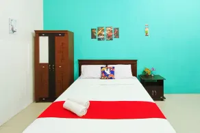 TwoSpaces Living at Matahari Homestay, Batu - Værelse