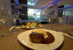 Le Ville - Restaurante