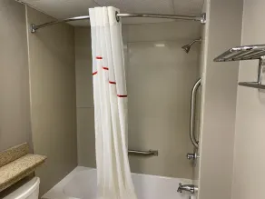 Red Roof Inn & Suites Vineland - Buena - Salle de bain
