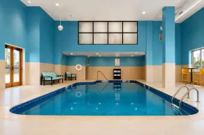 Holiday Inn Express & Suites Niagara Falls by IHG - Pool