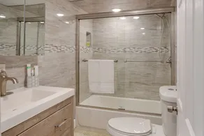 Stylish Harveys Lake Apt - Steps to the Water! - Innenbereich