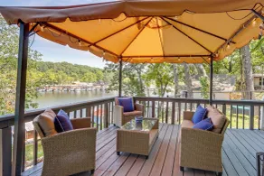 Dock + Views: Scenic Group Retreat on Grand Lake! - Interiör