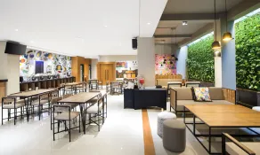 Yellow Star Ambarukmo Hotel - Restaurant