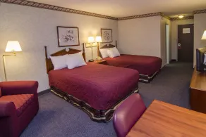 Ramada by Wyndham Angola/Fremont Area - Værelse