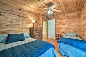 Group-friendly Cabin on Kentucky Lake! - Chambre