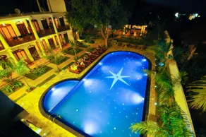 OGA REACH hotel - Piscine