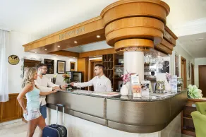 Holiday Club Apartman Hotel - Check-in-/Check-out-Schalter