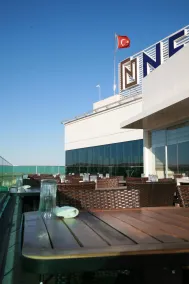 Nevali Hotel & Convention Center - Vistas desde la habitación