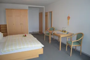Gasthaus Pension Augenstein - Room