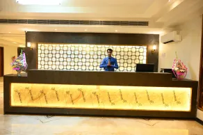 Neel Clarks Inn Express Agra - Reception