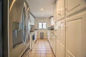2 Decks + Beach Access: Oceanfront Getaway! - Innvendig