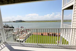 Hampton Inn & Suites Chincoteague Waterfront - Room