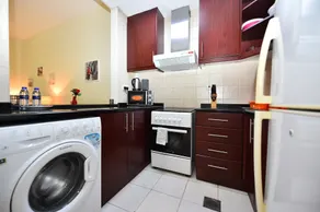 Budget & Cozy Studio near Mall - VIR - Private kitchen