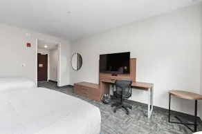 Holiday Inn Express Kansas City North - Parkville by IHG - Chambre