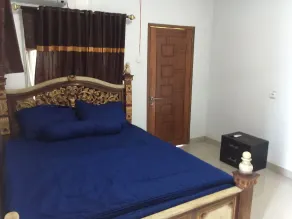 OYO Life 91339 Pondok Kost Aulia Syariah - Room