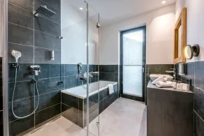 LA SOA Chalets & Eventlodge - Baño