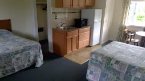 VILLAGE GREEN MOTEL - Chambre