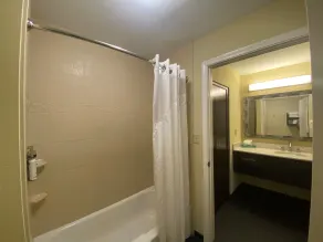 Staybridge Suites Syracuse Liverpool by IHG - Badeværelse