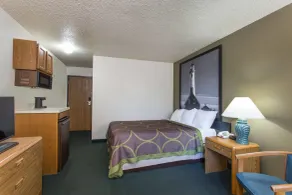 Super 8 by Wyndham Houghton Lake - Quarto