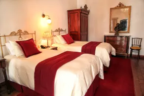 El Hotel de Su Merced - Room