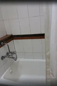 Comfort Inn President Near Ahmedabad Junction Station - Bathroom