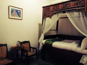 nDalem Natan Royal Heritage - Værelse