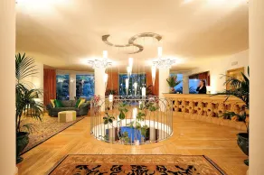 Alberi del Paradiso - Hall