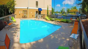 Holiday Inn Express Hotel & Suites Kinston by IHG - Pool
