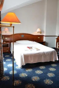 Hotel De La Ville - Zimmer