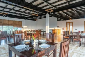 Nirvana Dhar Nature Resort - Ristorante