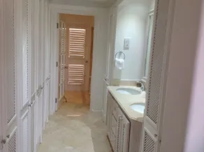 Holiday Home at 163 Port St Charles - Bathroom