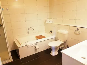 The Wharf Hotel - Badezimmer