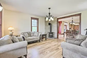 Mtn View + Group Ready: Conifer Home on 100 Acres! - Interiör