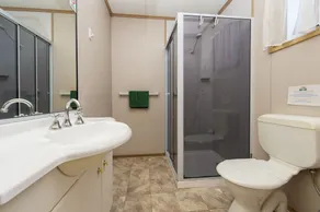 Rainbow Pines Tourist Caravan Park - Banheiro