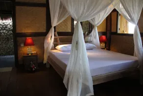 The Calmtree Bungalows - Room