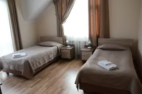 Asian Mountains - Room