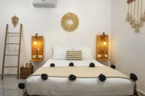 Verandah Studios - Camera