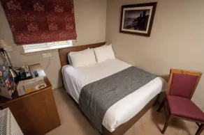 Wellington Hotel by Greene King Inns - Room