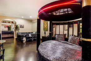Americas Best Value Platinum Inn & Suites - Chambre