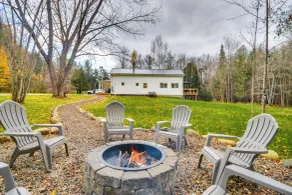 Modern Stark Home w/ Game Room, Grill & Fire Pit - Innvendig