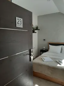 Urban Lodge Belgrade - Room