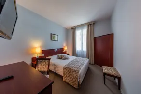 Noemys Neris Montlucon - hotel restaurant - Room