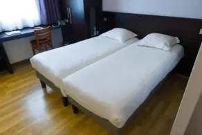 Cottage Logis Hôtel - Restaurant - Chambre