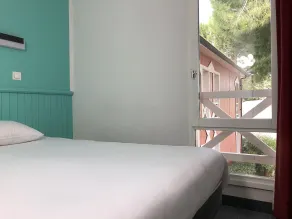 Hôtel Halt, Lattes - Vue de la chambre