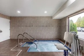 Clarion Pointe Racine - Mount Pleasant - Piscine