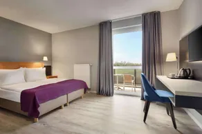 Ramada by Wyndham München Airport - Chambre