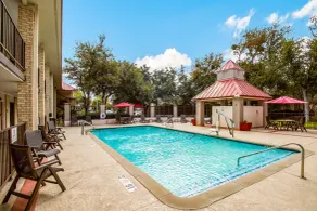 Red Roof Inn PLUS+ Dallas - Addison - Piscine