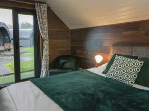 Glamping Tri Pod 3 - Gower - Rum